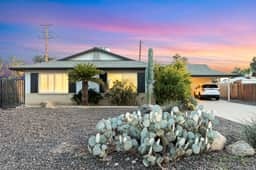 Scottsdale Old Town Getaway - Image 5