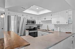 Scottsdale Marble Condo 204 - ABVR - Image 3