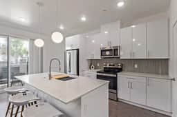 Chandler Townhome 2 - AVR - Image 3