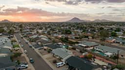 Scottsdale Palm Retreat - Image 2