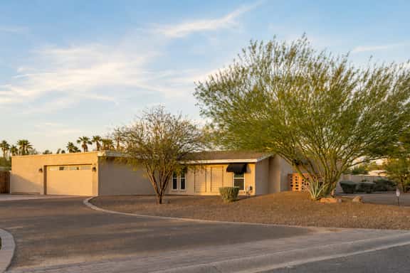 Scottsdale Cactus Landing - Image 1