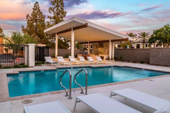 Chandler Townhome 1 - AVR - Image 1