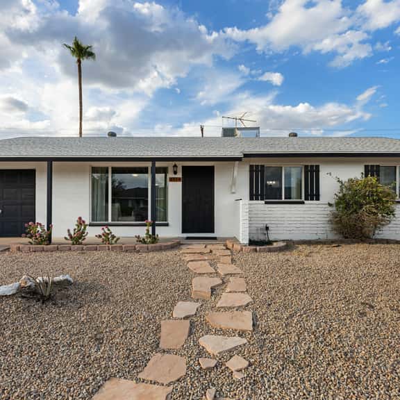 Scottsdale Palm Retreat - Image 1