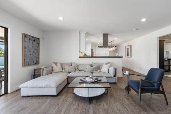 Scottsdale Adobe Modern - Image 2