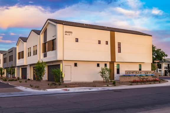 Chandler Townhome 1 - AVR - Image 4