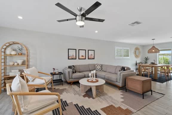 Scottsdale Monty - AVR - Image 2