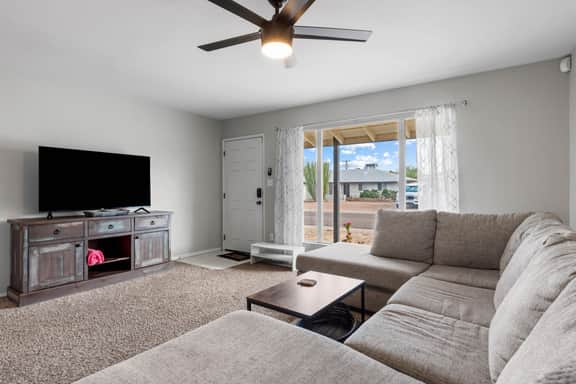 Scottsdale Palm Retreat - Image 3