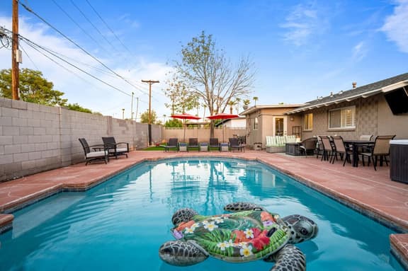 Scottsdale Old Town Escape - AVR - Image 1